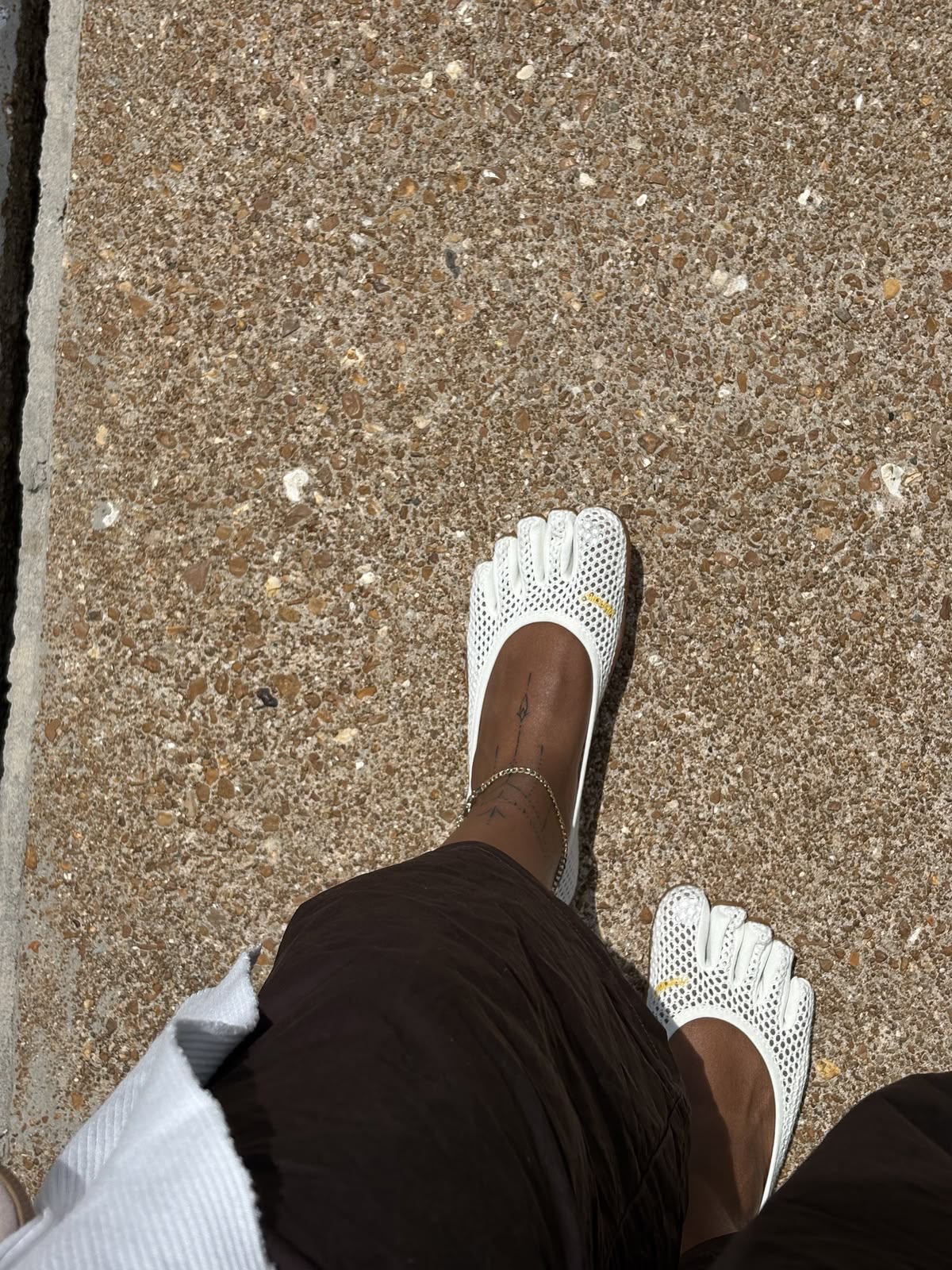 Vibram Five Finger - White
